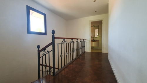 Imagen 20 de 30 de Venta Excelente Casa En Cumbres De Carrasco