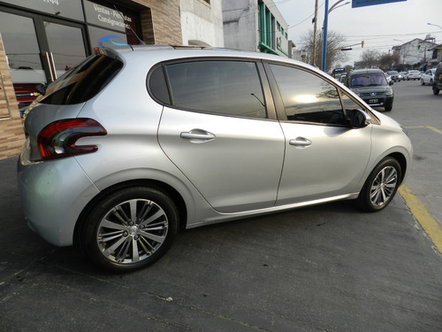 Imagen 5 de 10 de Peugeot 208 Feline 1.6 - Permuto Financio
