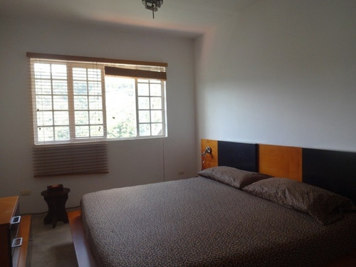 Imagen 12 de 16 de Vendo Casa 210mts2 5h/3b/3pe Club De Campo 7024
