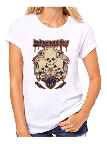 Remera De Mujer Judgament Day Skulls Guns