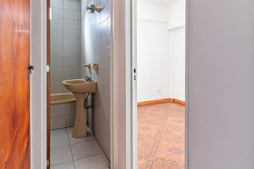 Venta Depto 2 Amb En Flores Cocina Independiente