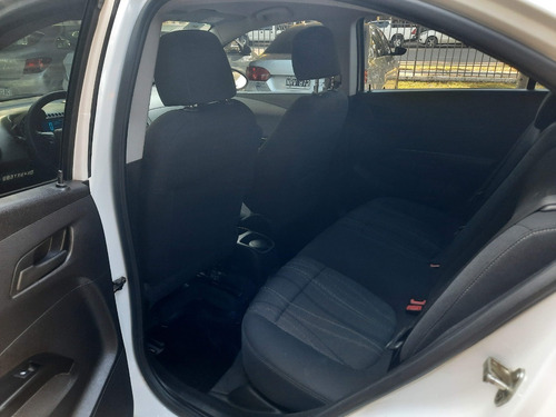 Imagen 15 de 15 de Chevrolet Sonic 1.6 Lt M/t 2014