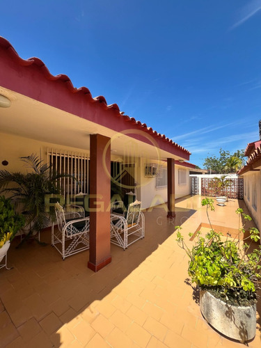 Cv-1537 Zona Oeste Casa Urbanización Cumbres De Maracaibo