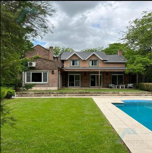Venta De Casa En Los Alcanfores