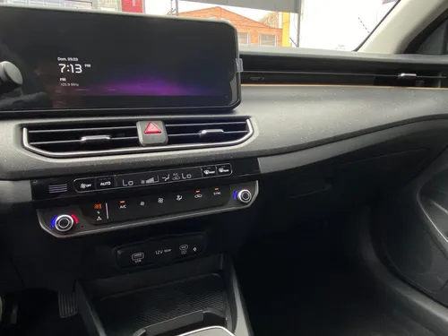 Kia K3 Cross 1.6 Zenith