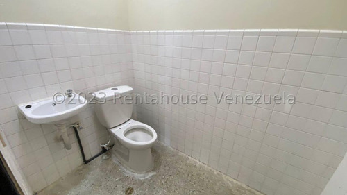 Imagen 30 de 30 de Oficinas En Alquiler Zona Centro Barquisimeto, Económica, Código 23-23437, Mz 31/03