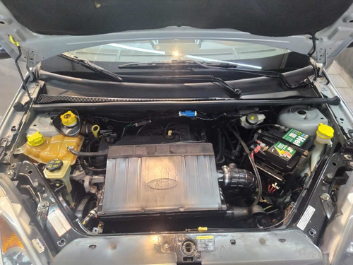 Imagem 7 de 9 de Ford Fiesta Sedan 1.6 Flex 4p