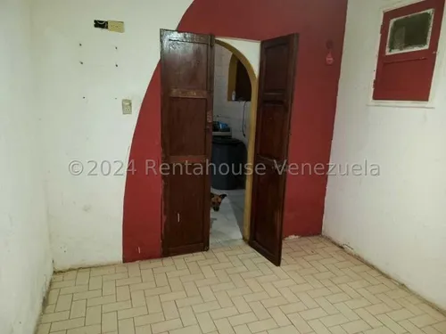 Casa Para Remodelar En Venta , Los Rosales , Mim 25-2827