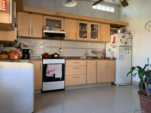 Imagen 6 de 14 de Venta - Casa Malvinas Argentinas 1410