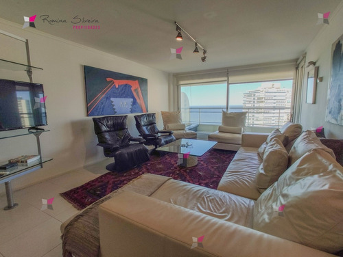 Apartamento En Venta En Playa Brava, Punta Del Este- Ref: 9491