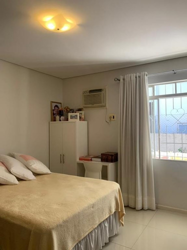 Imagem 14 de 24 de Casa No América Com 4 Quartos Para Venda, 200 M² - Kr745
