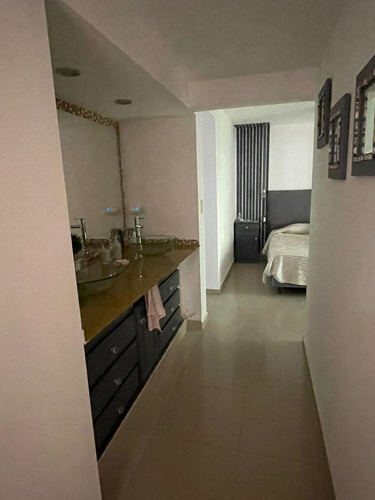 Vendo En Country Cinco Lomas, Espectacular Casa 5 Dorm. Villa Warcalde.