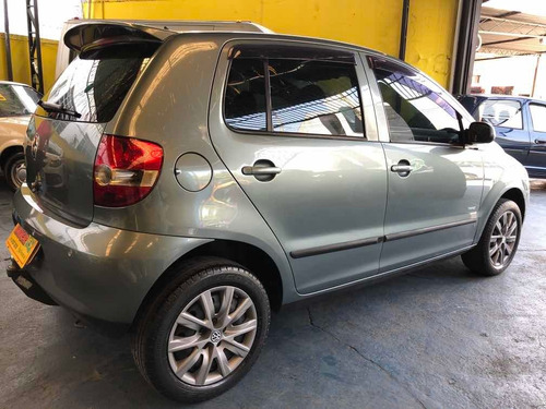 Volkswagen Fox 1.0 Vht Trend Total Flex 5p 1544 Mm 2010