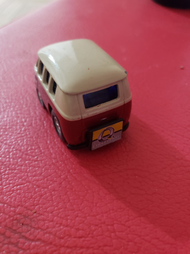 Micro Bus Volkswagen Welly 1963 Escala 1:64 Bordó (Usado)