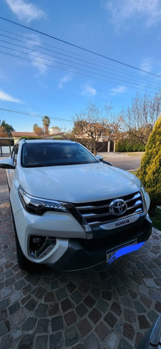 Imagen 15 de 17 de Toyota Sw4 2019 2.8 Srx 177cv 4x4 7as At