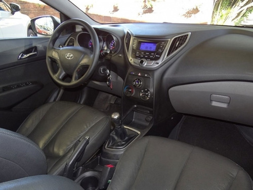 Imagem 5 de 8 de Hyundai Hb20s 1.0