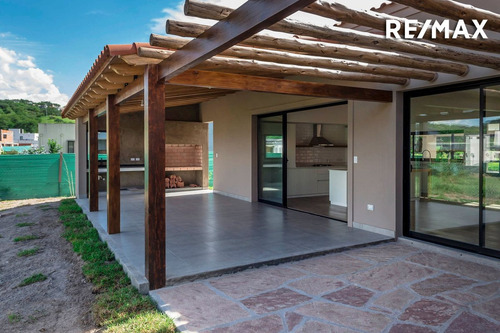 Casa 3 Dormitorios Venta La Reserva A Estrenar