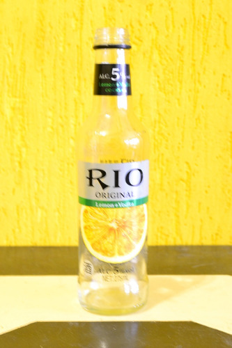 Unica Botella Vidrio Transparente Vacia Rio Original Lemon 