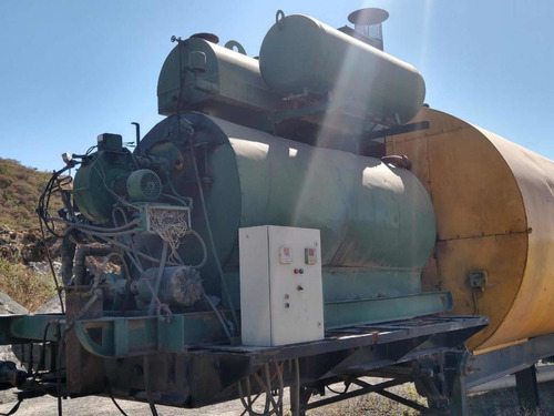 Imagen 4 de 8 de Tanque Para Asfalto Adm Con Caldera Capacidad 60,000 Litros