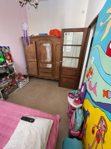 Imagen 8 de 15 de Hermosa Casa Con Amplio Jardín Y Cochera - Banfield