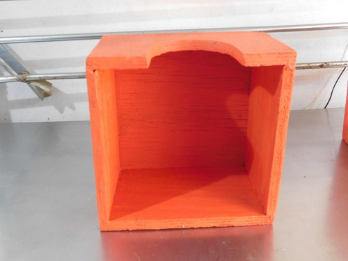 Imagen 2 de 4 de Casita Para Cuises De Madera