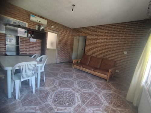 Tres Ambientes En Garin Con Planos A Proyeccion