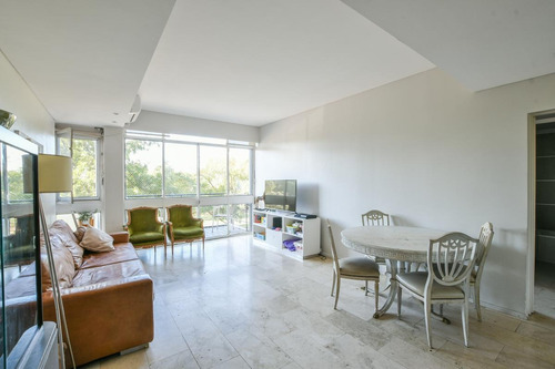 Imagen 3 de 23 de Departamento De 2 Dormitorios En Venta Con Cochera En El Centro De Rosario