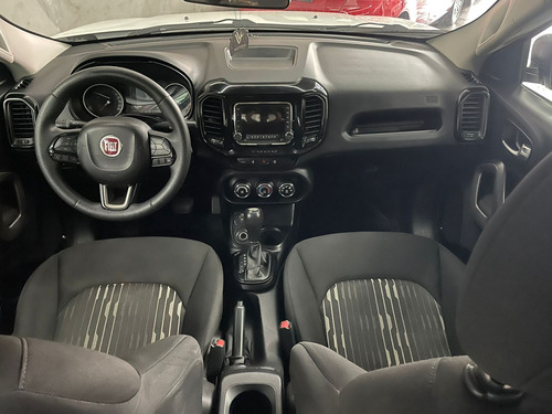 Fiat Toro 1.8 Endurance 16v Flex 4x2 Aut. 4p