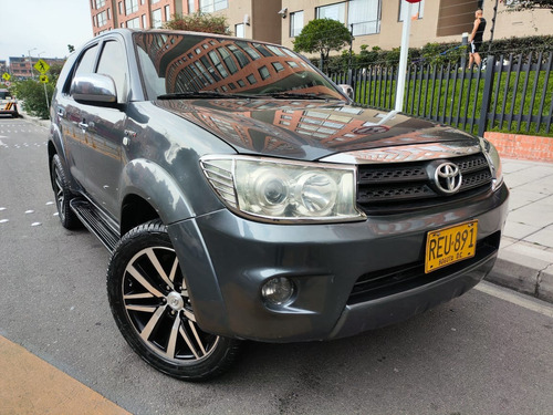 Toyota Fortuner 2.7l 4x4