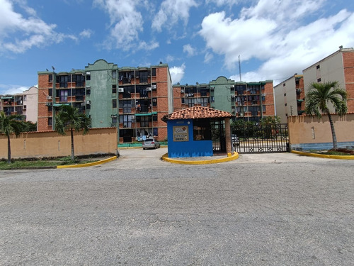Apartamento En Valencia. Res Los Laureles. (spatrc-22)