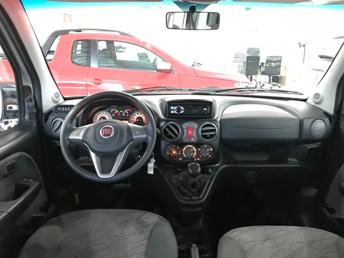Fiat Doblo Essence 1.8 7 Lug