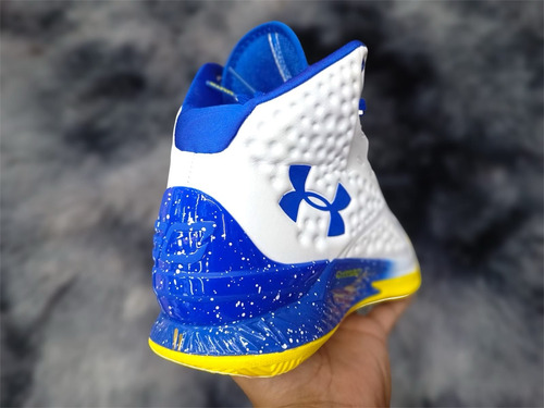 Tenis Sthepen Curry Nation Dub (Usado)