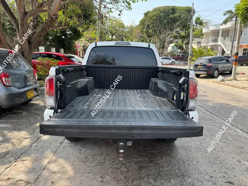 Toyota Tacoma SR5