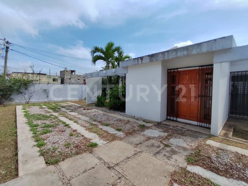 Casa En Venta En Esquina La Florida Villahermosa Centro Tabasco