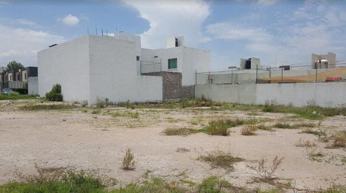 Terreno Comercial En Venta En Pirámides Sobre Avenida Principal