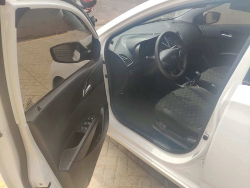 Imagem 7 de 13 de Hyundai Hb20 Comfort Plus 1.6 16v Mt6