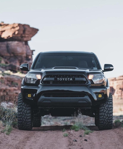 Imagen 7 de 9 de Parrilla Frontal Toyota Tacoma Trd 2012 2013 2014 2015 Negra