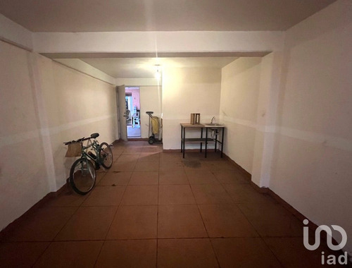 Venta Edificio 3 Ambientes Los Reyes Ixtacala 1ra. Sección