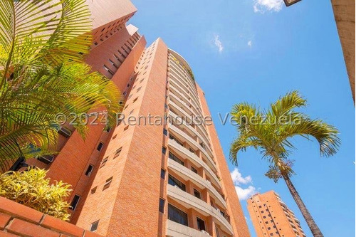 Apartamento En Venta 3 Habitaciones, Con 100 Mts2.  Santa Mónica.  J V 