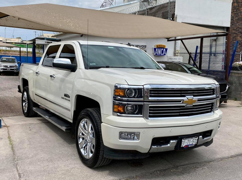 Imagen 4 de 14 de Chevrolet Cheyenne 2015