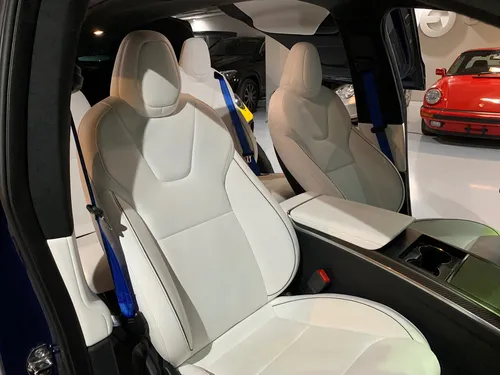 Tesla Model X Plaid 2023