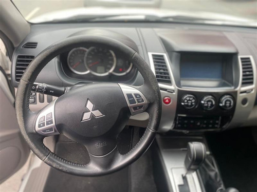 Imagem 10 de 16 de Mitsubishi Pajero Dakar 3.5 Hpe 7 Lugares 4x4 V6 24v Flex 4p