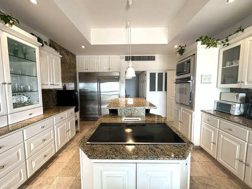 Departamento En Venta En Cancún En Residencial Del Mar Con Alberca Privada: