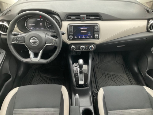 Imagen 4 de 15 de Nissan Versa Advance 2020