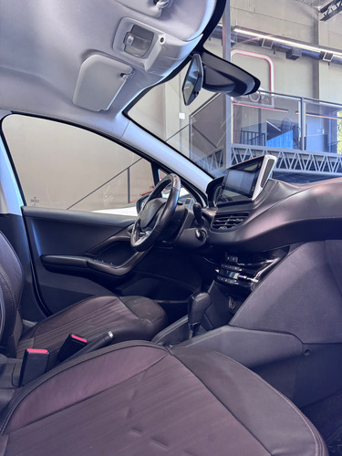Peugeot 2008 1.6 Feline Tip