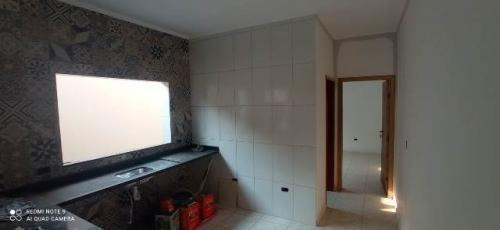 Imagem 3 de 14 de Ótima Casa 1600m Do Mar, Itanhaém- Jd Comendador 2dorm. 8217