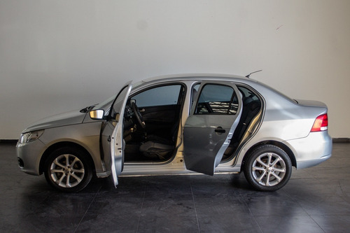 Imagen 9 de 25 de Volkswagen Voyage 1.6 Highline Imotion