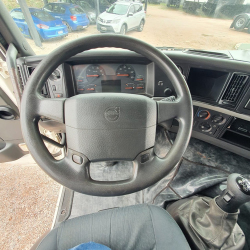 Imagem 13 de 15 de Caminhão Volvo Fm370 Cavalo 6x2 Trucado 2011 Fm 370