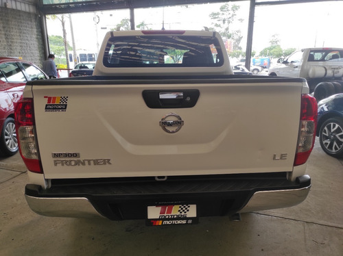 Imagen 3 de 14 de Nissan Np300 Frontier Le 2017