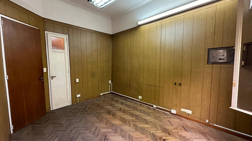 Casa- Deposito En Venta En Balvanera